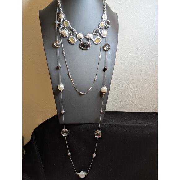 Lot of Three Layered Coordinating Pearl Crystal Bead Chain Necklaces - Picture 1 of 11